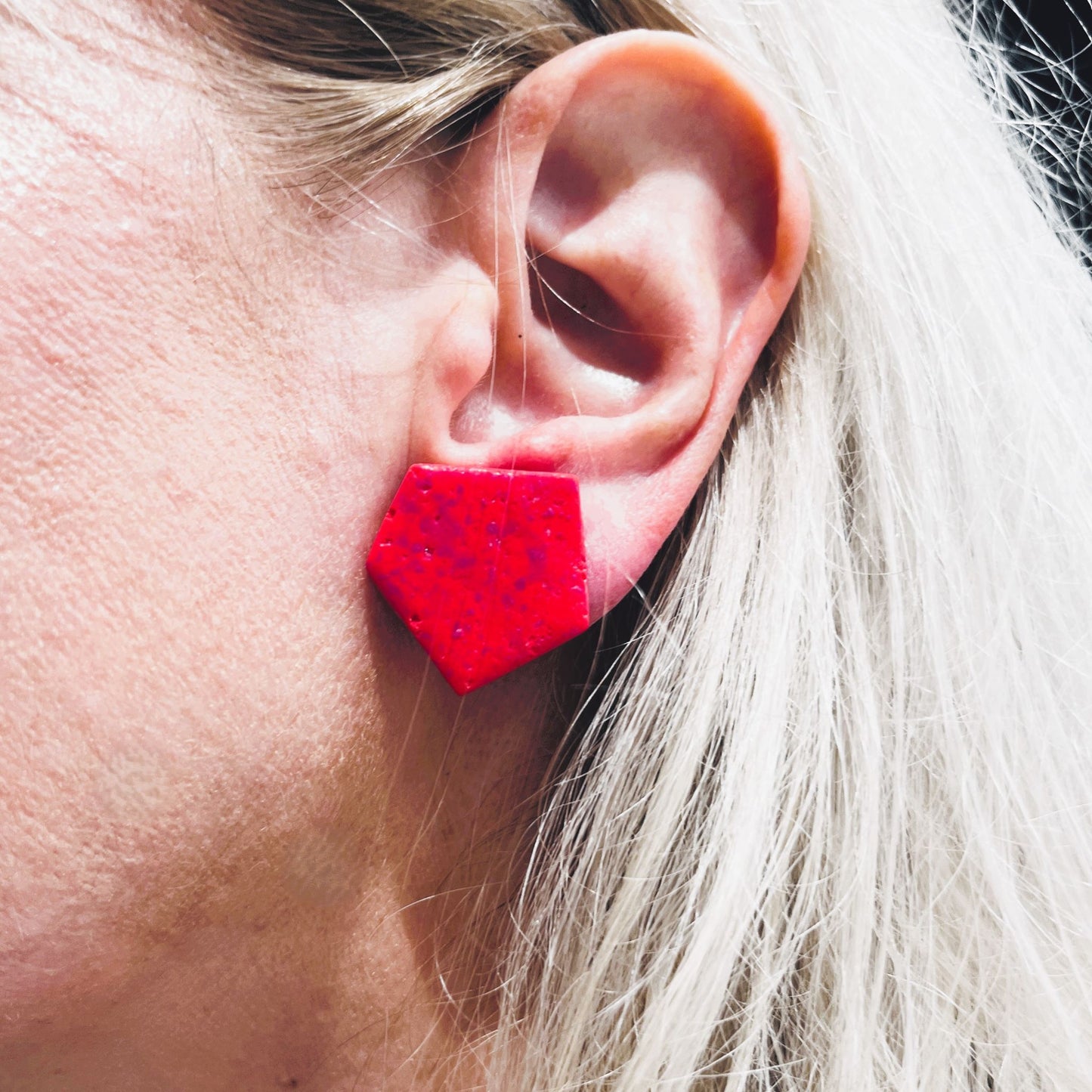 Ftery Alas Red & Fuscia Earrings