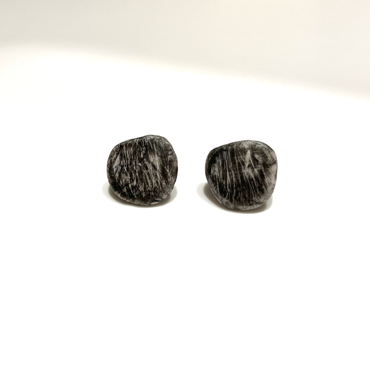 Aggos Black Lined Earrings