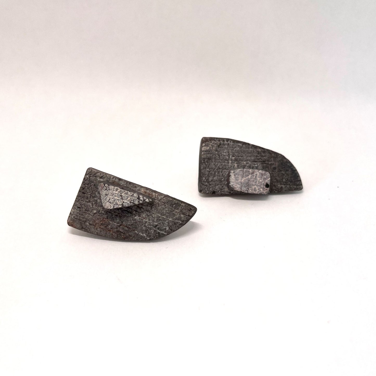 Levys Gray 3D Earrings
