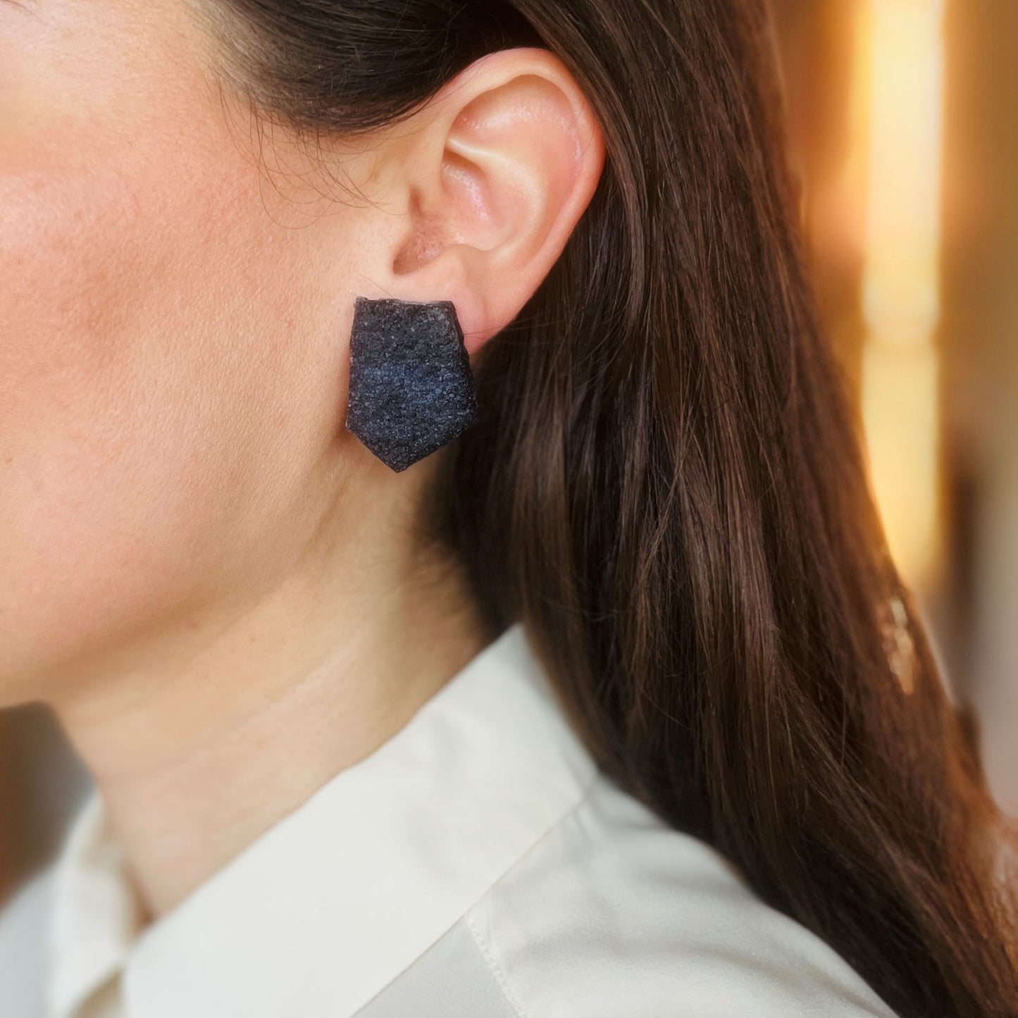 Salis Black Earrings