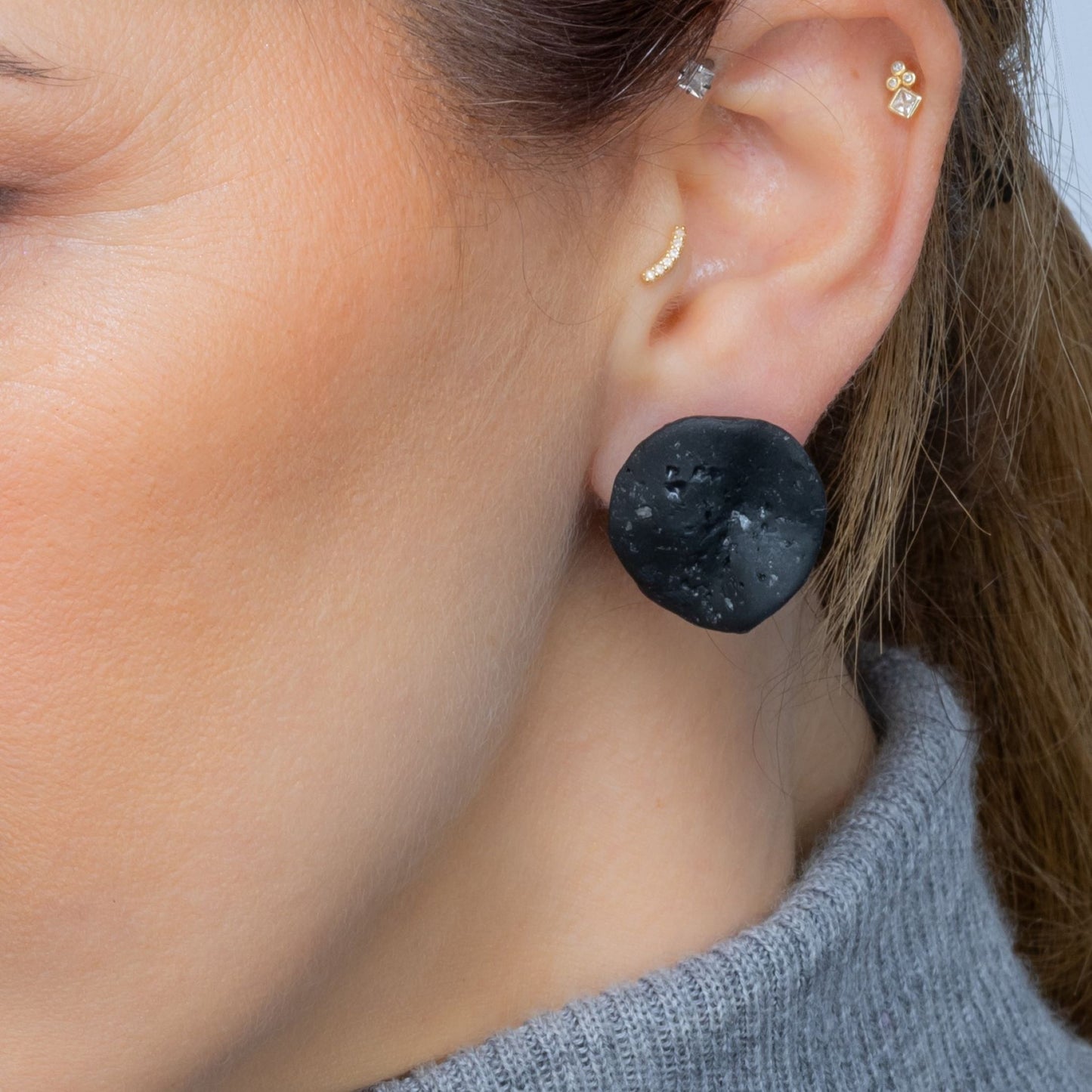 Fradato Black Earrings