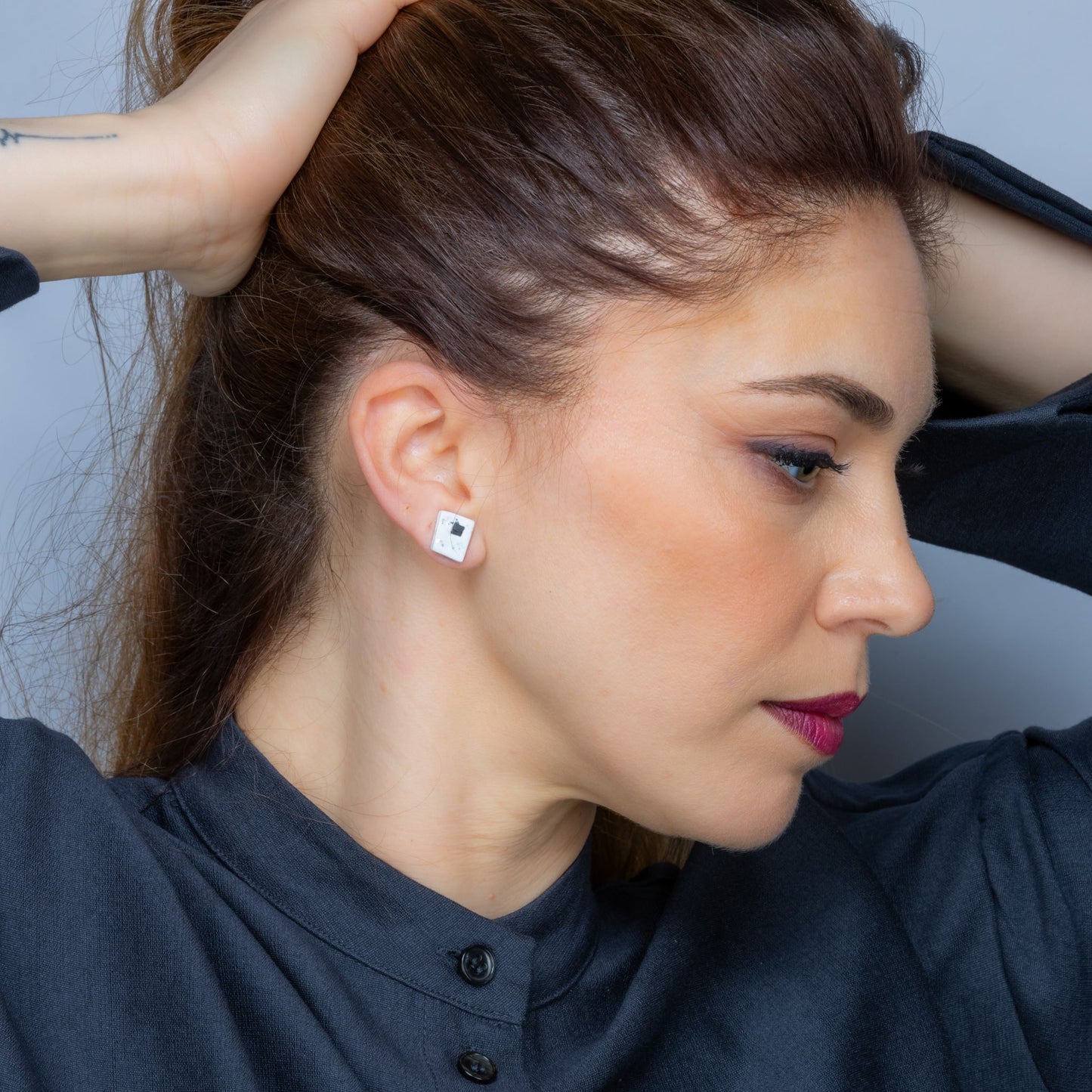 Thalpos White & Black