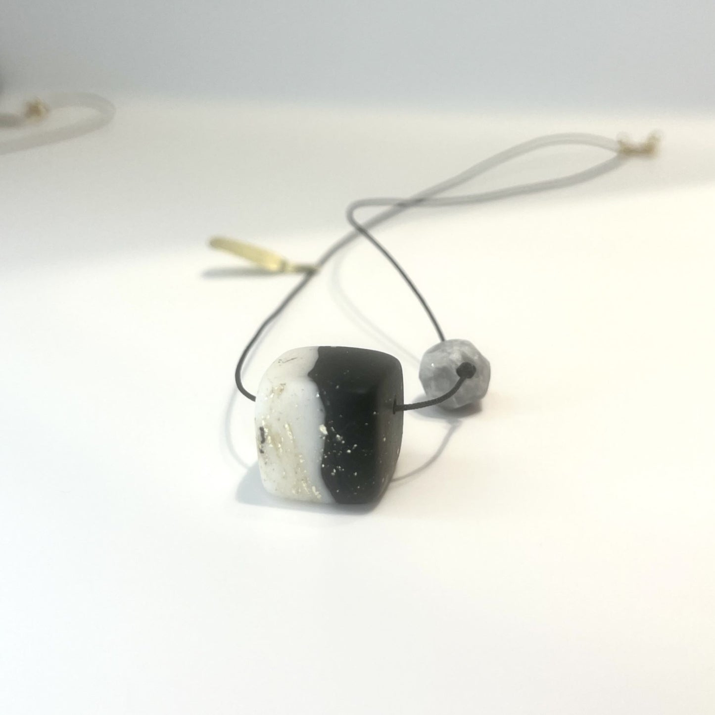 Glini Black & White Necklace